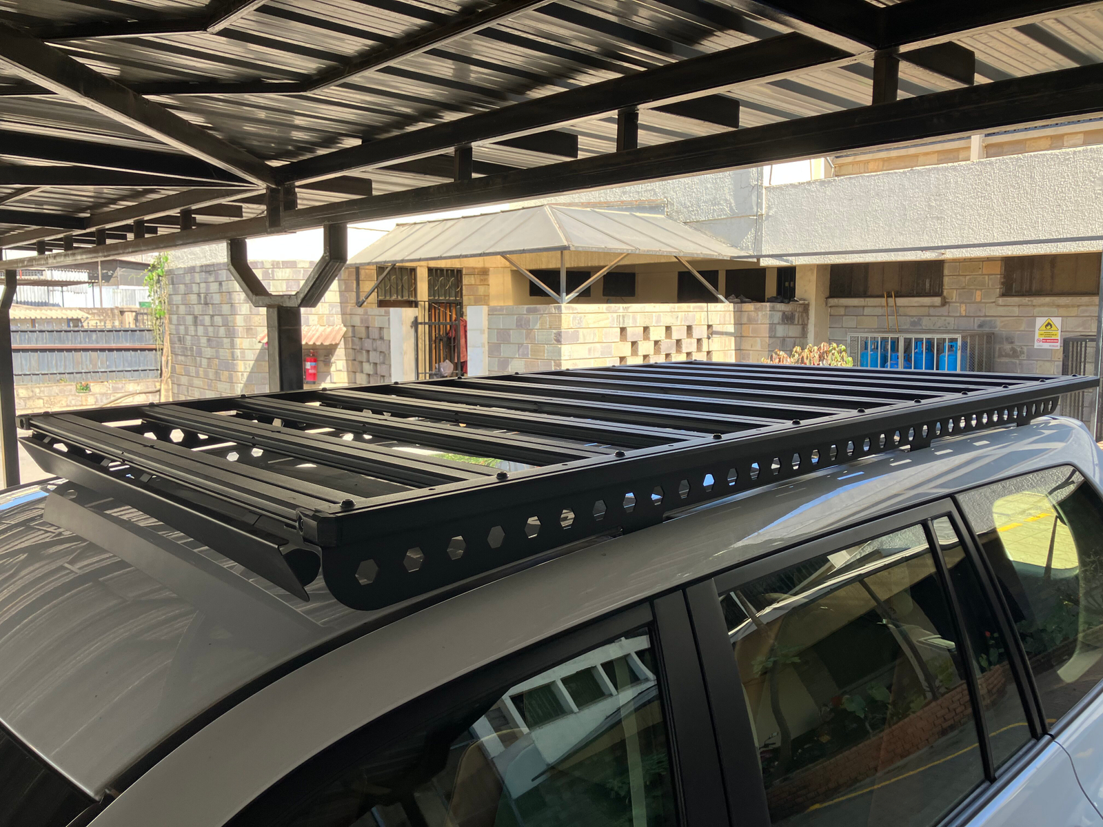 Toyota Landcruiser 200 Series Roof Rack - Image 22