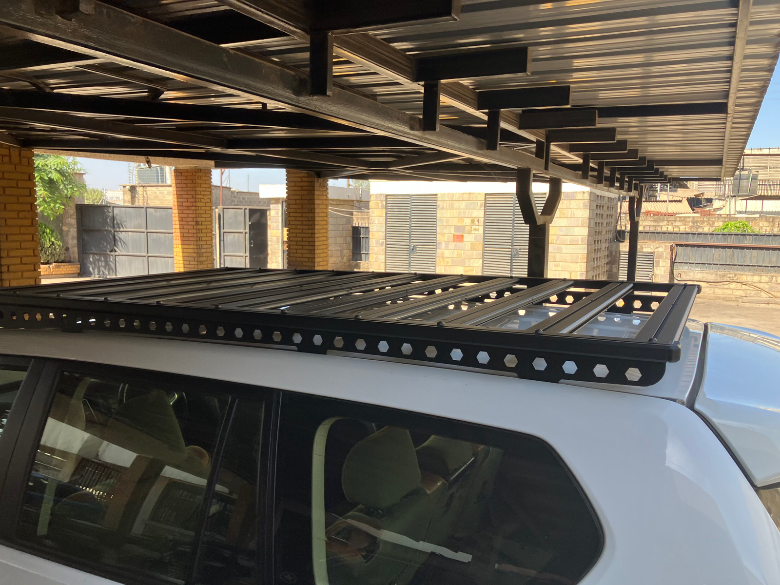 Toyota Landcruiser 200 Series Roof Rack - Image 19